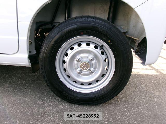Honda N-VAN 2026-05 7329108-14