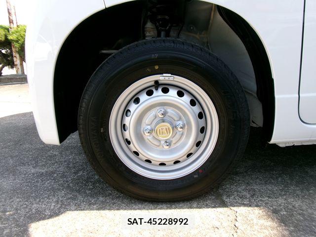 Honda N-VAN 2026-05 7329108-15