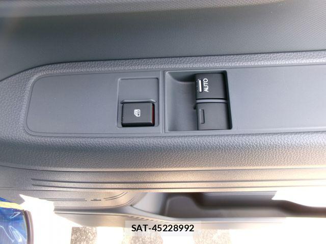 Honda N-VAN 2026-05 7329108-21