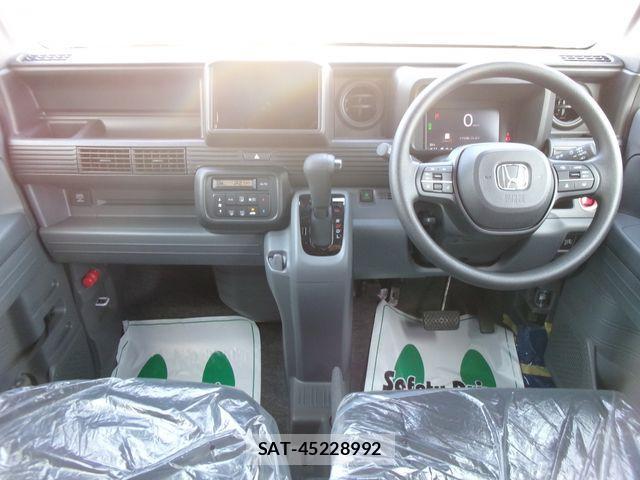 Honda N-VAN 2026-05 7329108-24
