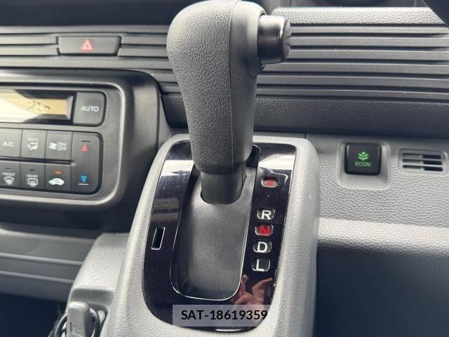 Honda N-VAN 2020-10 7359192-22