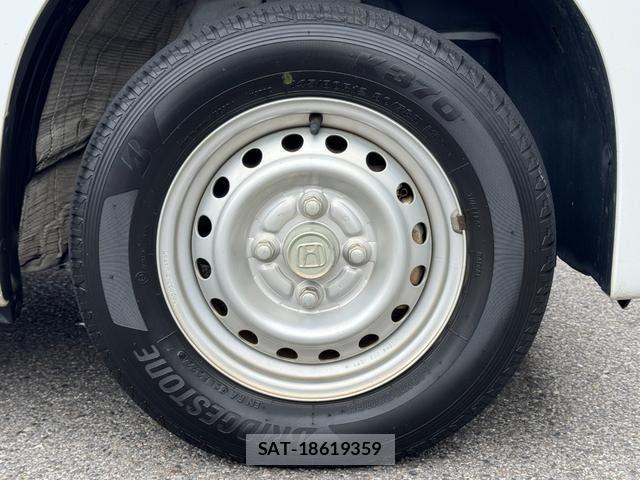 Honda N-VAN 2020-10 7359192-6