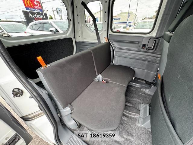 Honda N-VAN 2020-10 7359192-8