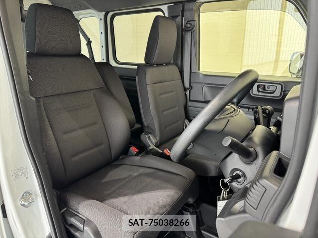 Honda N-VAN 2022-05 7359193-9