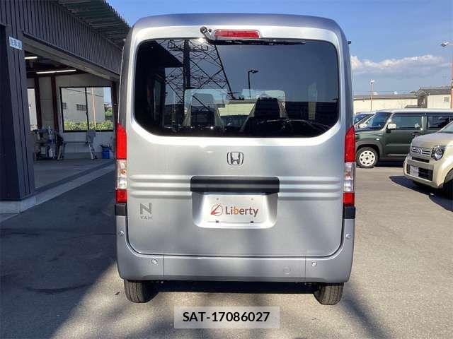 Honda N-VAN 2026-04 7456554-10