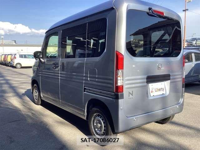 Honda N-VAN 2026-04 7456554-11