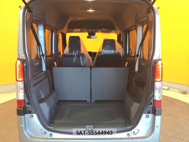 Honda N-VAN 2026-04 7456555-16
