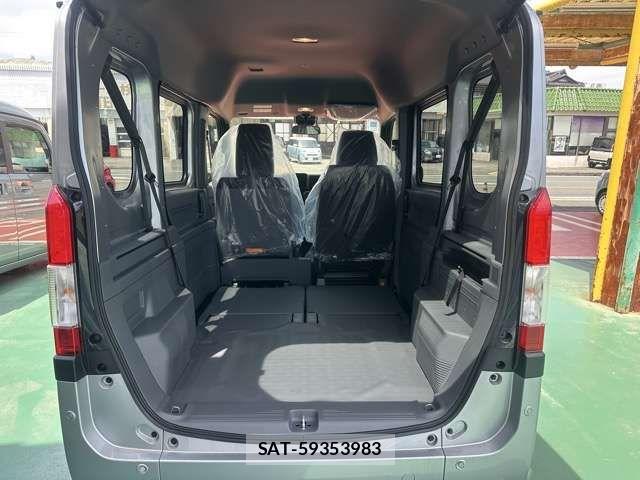 Honda N-VAN 2026-04 7618994-9
