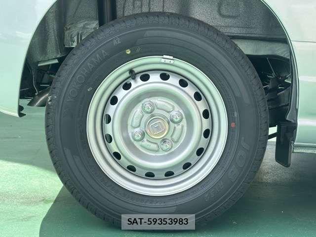 Honda N-VAN 2026-04 7618994-11