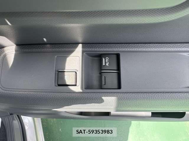 Honda N-VAN 2026-04 7618994-12