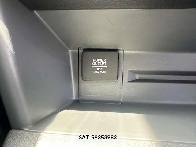 Honda N-VAN 2026-04 7618994-17