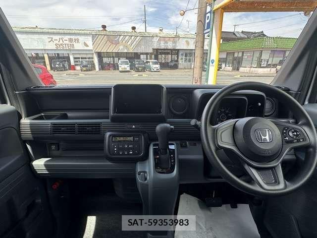 Honda N-VAN 2026-04 7618994-6