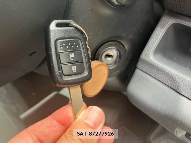 Honda N-VAN 2023-06 7618996-13