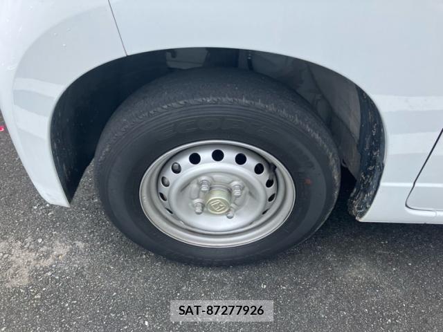 Honda N-VAN 2023-06 7618996-8