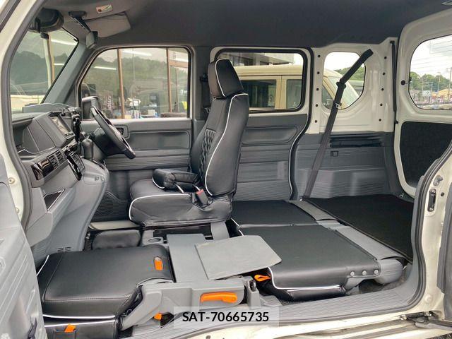 Honda N-VAN 2019-05 7618997-17