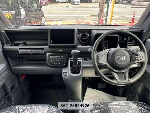 Honda N-VAN 2026-04 7726858-6