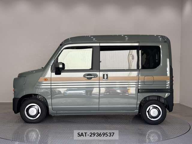Honda N-VAN 2024-10 7878576-2