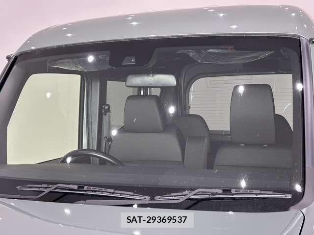 Honda N-VAN 2024-10 7878576-8