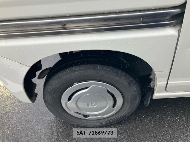 Honda N-VAN 2018-10 7878580-3
