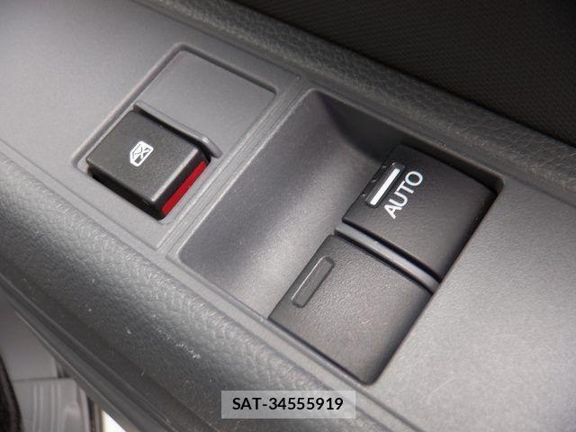 Honda N-VAN 2019-04 7963157-12
