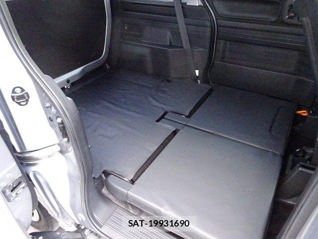 Honda N-VAN 2019-02 7980445-16