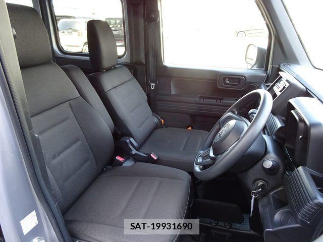 Honda N-VAN 2019-02 7980445-4