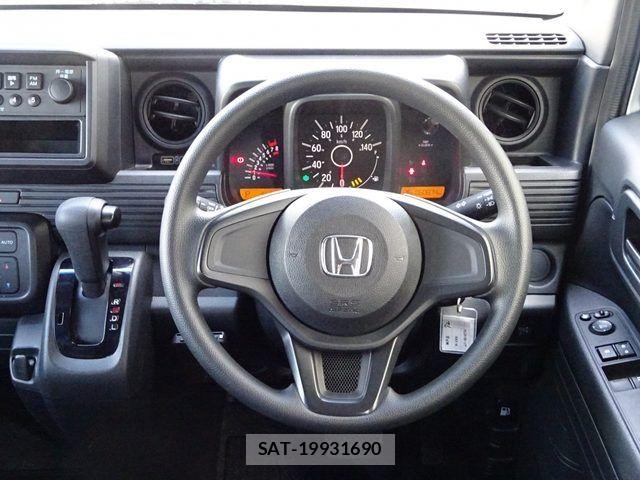 Honda N-VAN 2019-02 7980445-6