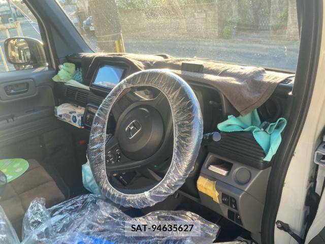 Honda N-VAN 2020-11 8037425-5