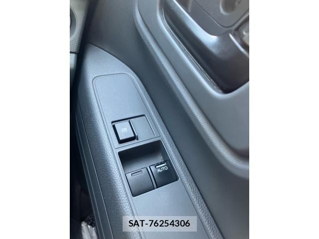 Honda N-VAN 2019-10 8037428-9