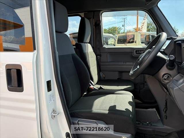Honda N-VAN 2019-06 8037426-15