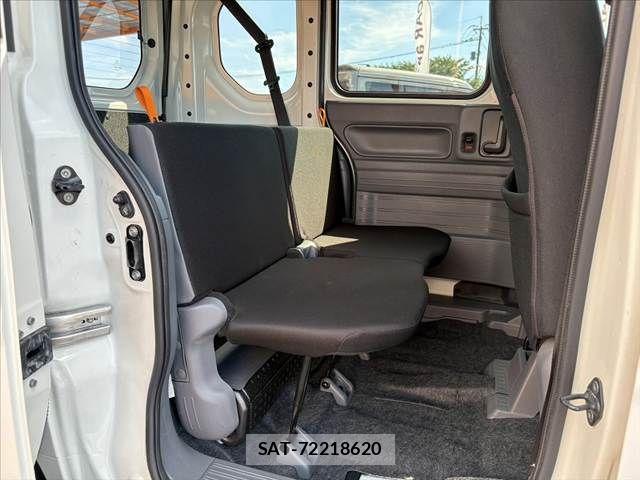 Honda N-VAN 2019-06 8037426-17