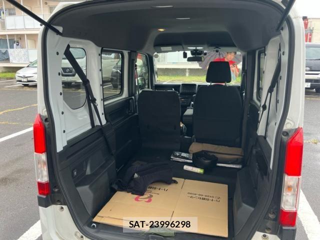 Honda N-VAN 2022-12 8037427-9