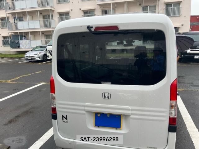 Honda N-VAN 2022-12 8037427-6