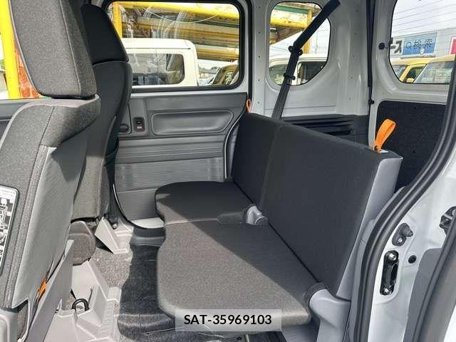 Honda N-VAN 2026-03 8101016-3