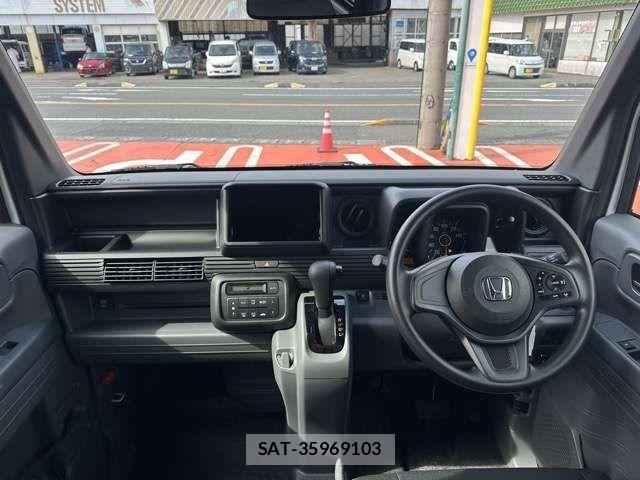 Honda N-VAN 2026-03 8101016-4