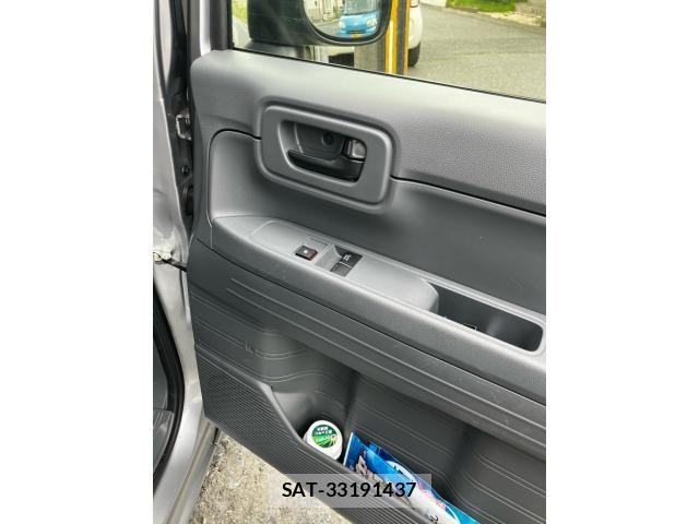 Honda N-VAN 2023-11 8131756-9
