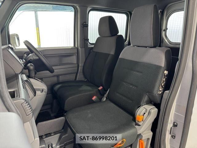 Honda N-VAN 2020-06 8209372-13