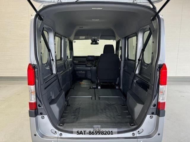 Honda N-VAN 2020-06 8209372-15