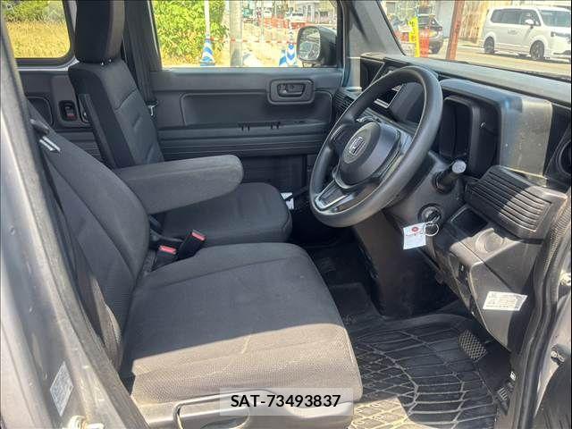 Honda N-VAN 2020-07 8209373-10