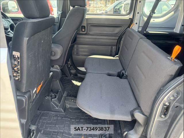 Honda N-VAN 2020-07 8209373-13