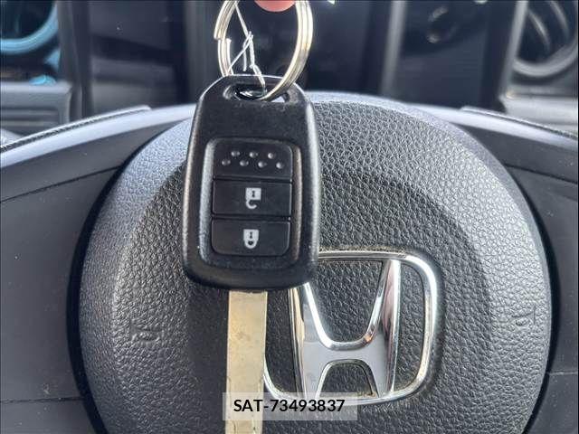 Honda N-VAN 2020-07 8209373-15