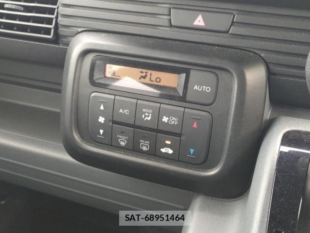 Honda N-VAN 2024-05 8231178-13