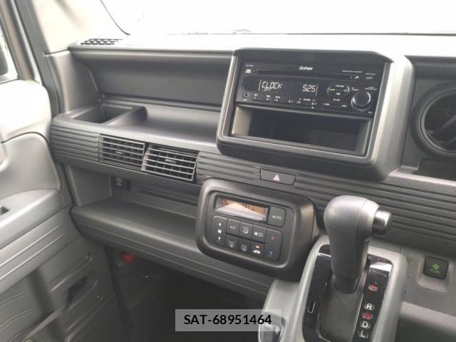 Honda N-VAN 2024-05 8231178-17