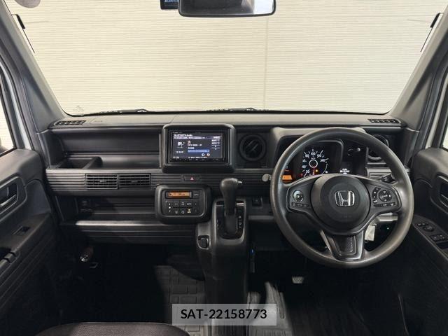 Honda N-VAN 2019-02 8231180-1