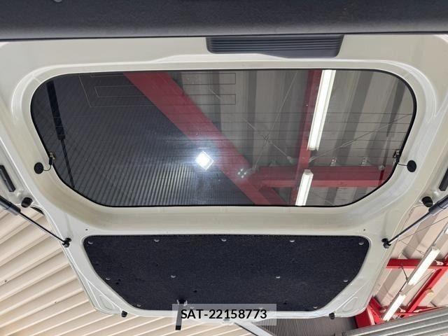 Honda N-VAN 2019-02 8231180-28