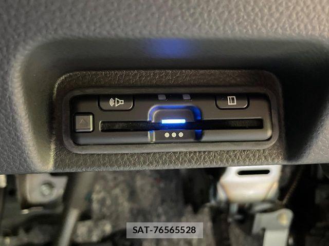 Honda N-VAN 2024-10 8246247-6