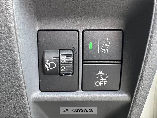 Honda N-VAN 2019-11 8316206-24