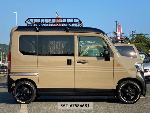 Honda N-VAN 2019-06 8337271-4
