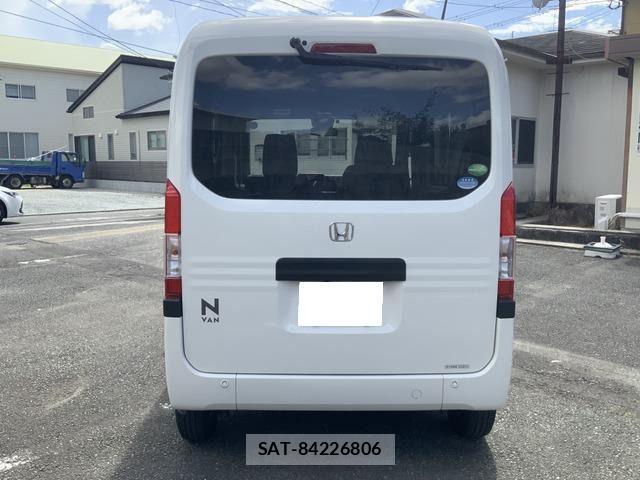 Honda N-VAN 2019-09 8367937-1