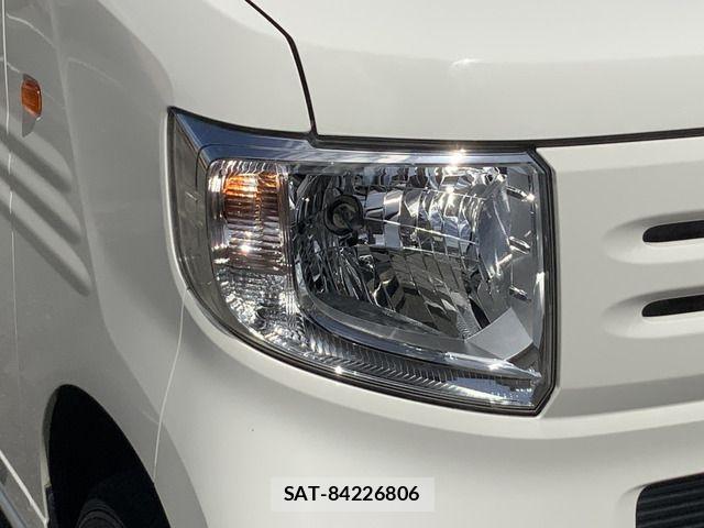Honda N-VAN 2019-09 8367937-4